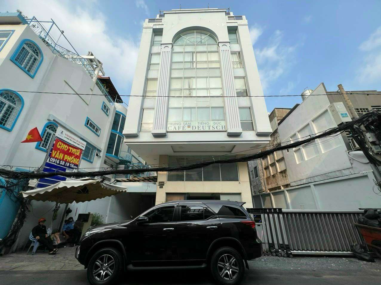 Таунхаус 395.4м² в Район 1, Вьетнам № 13894