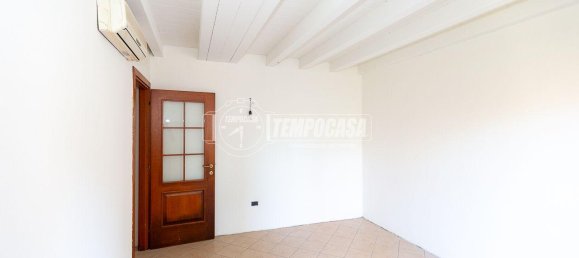 12 rooms Building in Brescia, Italy No. 2295 23