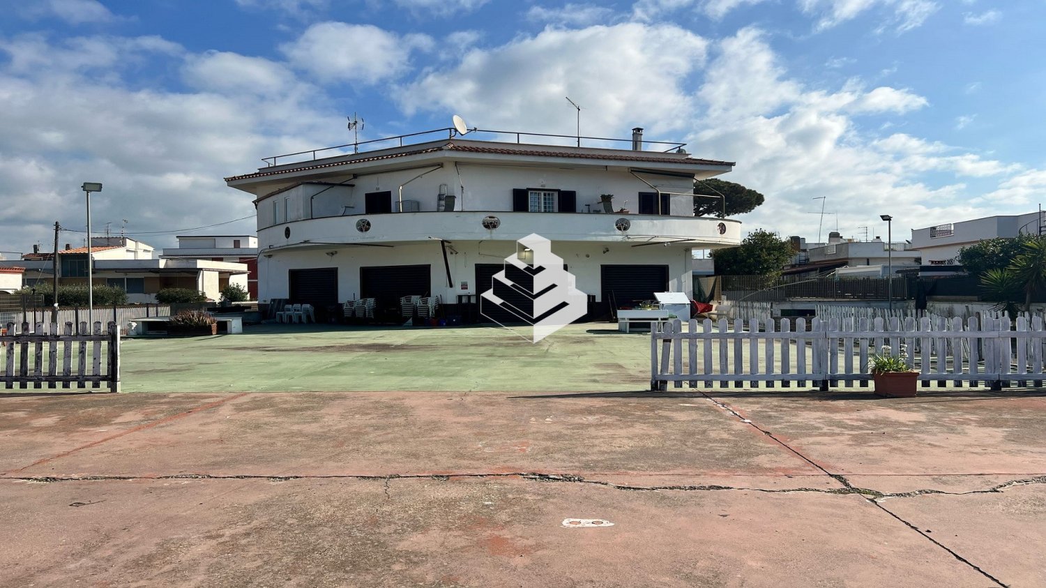  عقار تجاري في Ardea, Italy 280متر مربع رقم 329708