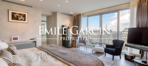 4 bedrooms Apartment in Paris, France No. 168032 9