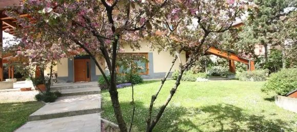 5 bedrooms Villa in Caravaggio, Italy No. 371595 9