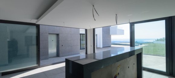 5 bedrooms Villa in Thessaloniki, Greece No. 1236 12