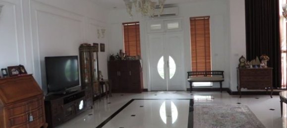 5 bedrooms Villa in Tay Ho, Vietnam No. 4975 10