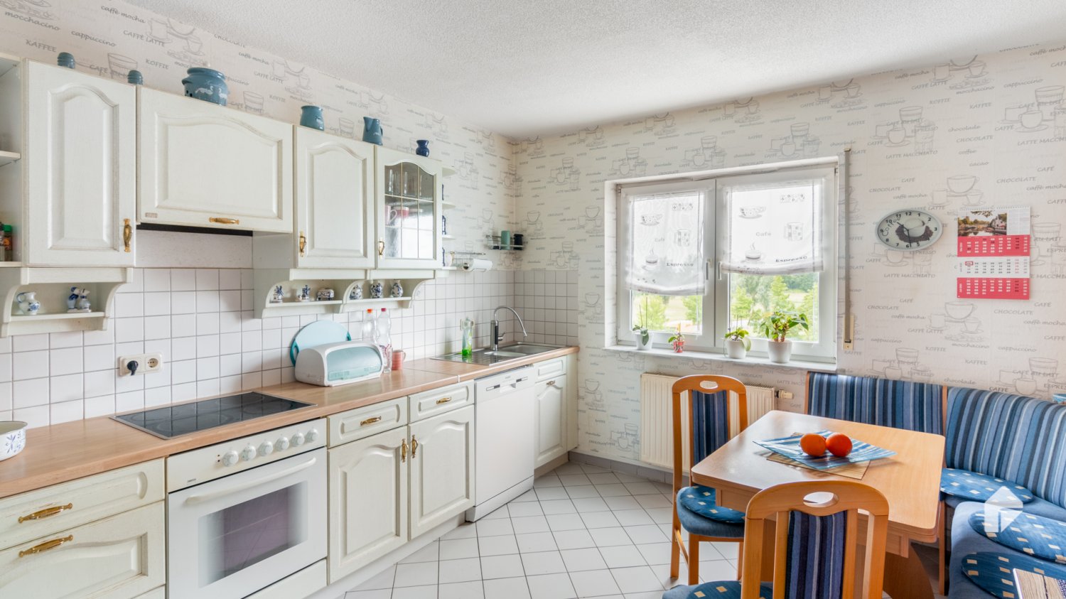 Дуплекс с 2 спальнями в Зале, Германия № 10993