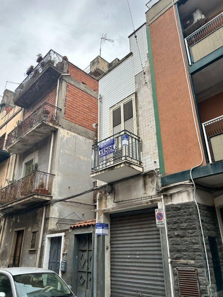 3-salle Appartement à Paternò, Italy No. 259706