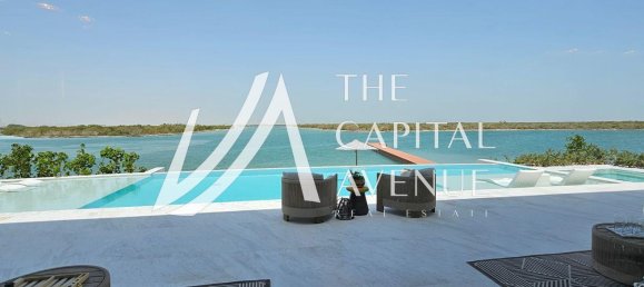 7 bedrooms Villa in Abu Dhabi, UAE No. 112630 2