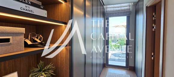 7 bedrooms Villa in Abu Dhabi, UAE No. 112630 14