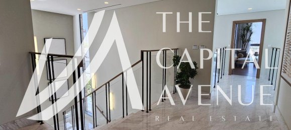 7 bedrooms Villa in Abu Dhabi, UAE No. 112630 11