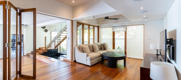 5 bedrooms Villa in Phuket, Thailand No. 5810 18