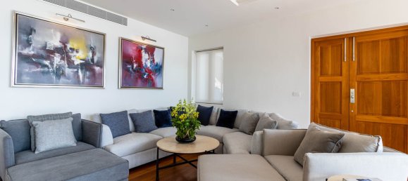 5 bedrooms Villa in Phuket, Thailand No. 5810 11