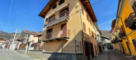 3 rooms Apartment in Condove, Italy No. 158089 4