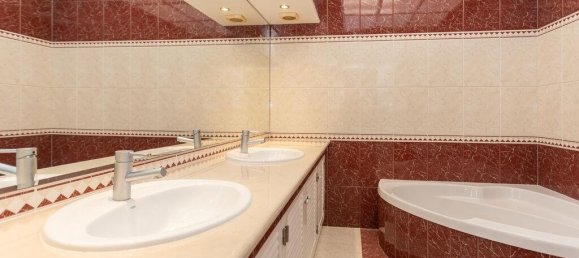 Villa de 5 dormitorios en Seixal, Portugal No. 132255 25