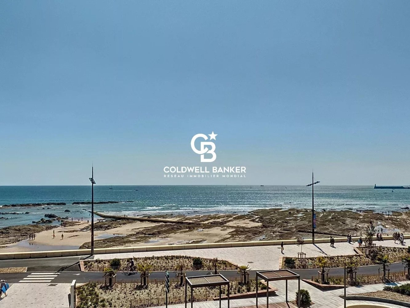 4 bedrooms Villa in Les Sables-d'Olonne, France No. 201958