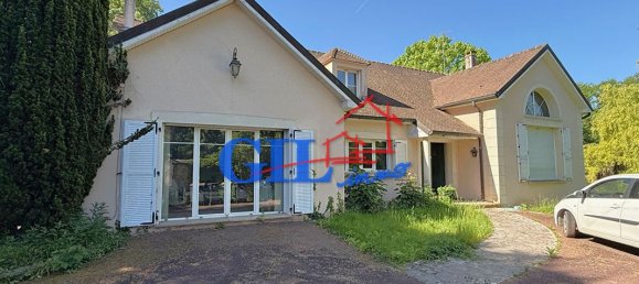 4 bedrooms House in Seine-Port, France No. 171725 6