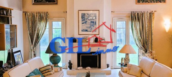 4 bedrooms House in Seine-Port, France No. 171725 4