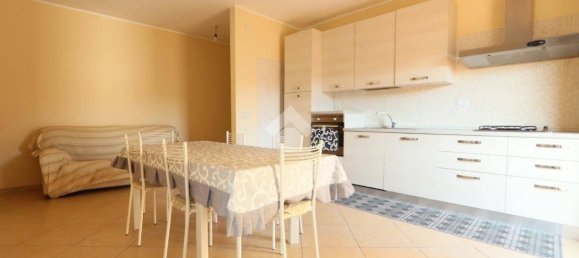 Apartamento de 4 dormitorios en Alba Adriatica, Italy No. 345332 2