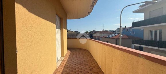 Apartamento de 4 dormitorios en Alba Adriatica, Italy No. 345332 15
