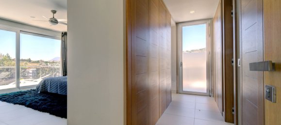 5 bedrooms House in Marbella, Spain No. 84138 28