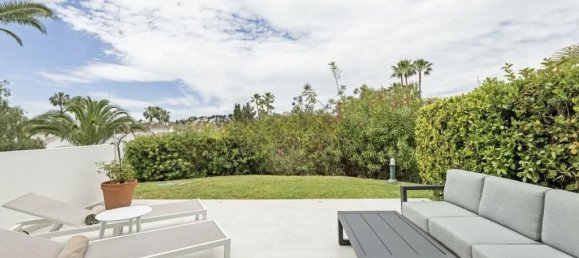 3 bedrooms Townhouse in Marbella, Spain No. 56673 15