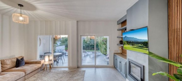 3 bedrooms Townhouse in Marbella, Spain No. 56673 59