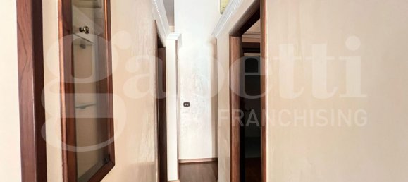 1 room Commercial property in Trani, Italy No. 57542 9