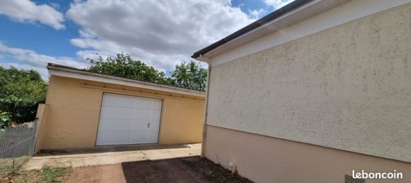 3 bedrooms House in Neuville-de-Poitou, France No. 313908 11