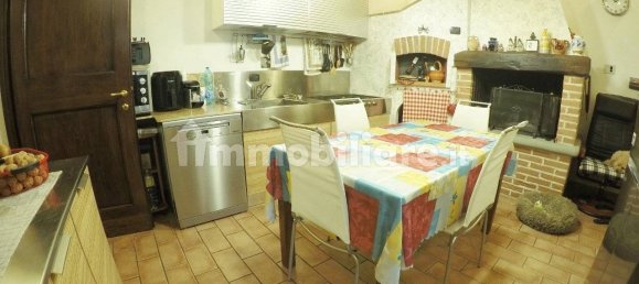 3 bedrooms Apartment in Campi Bisenzio, Italy No. 118866 2