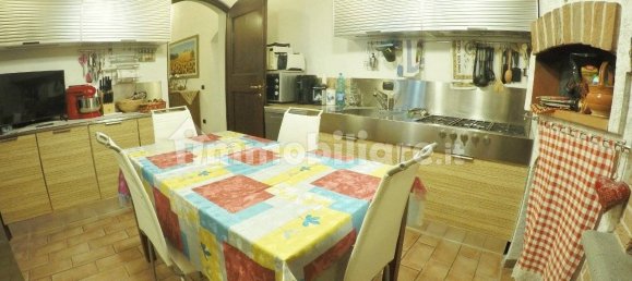 3 bedrooms Apartment in Campi Bisenzio, Italy No. 118866 3