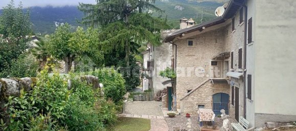 2 bedrooms House in Caprino Veronese, Italy No. 330511 33