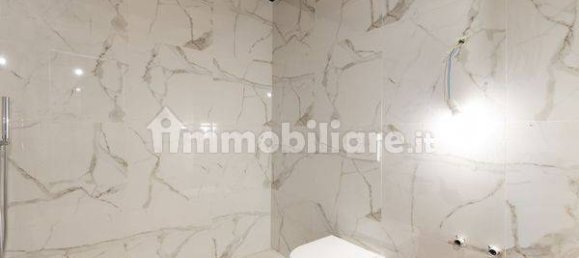 2 bedrooms Apartment in Milan, Italy No. 249983 21