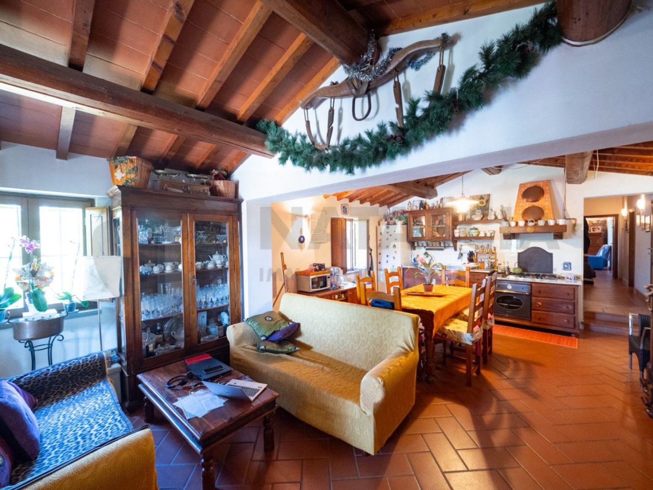 4-salle Maison à Dicomano, Italy No. 199621