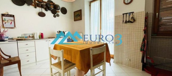 6 rooms Apartment in Fermo, Italy No. 108876 5