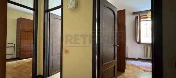 2 Schlafzimmer Wohnung in Crema, Italy, Nr. 351700 17