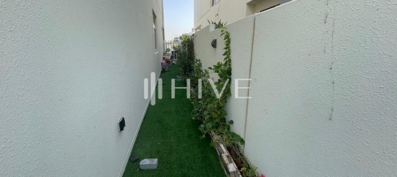 3 Schlafzimmer Villa in Dubai, UAE, Nr. 53371 10