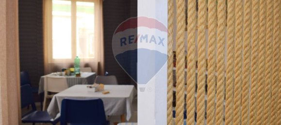 4 bedrooms Apartment in Naples, Italy No. 295481 22