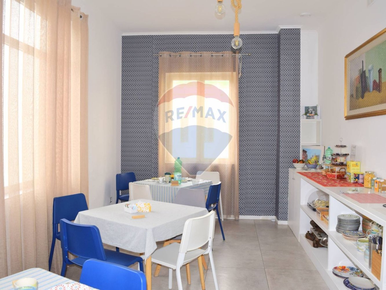 4 bedrooms Apartment in Naples, Italy No. 295481