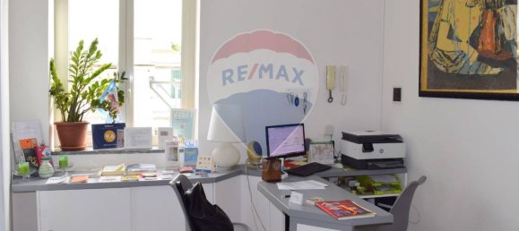 4 bedrooms Apartment in Naples, Italy No. 295481 19