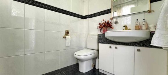 Дом с 6 спальнями в Лимассол, Кипр № 7176 11