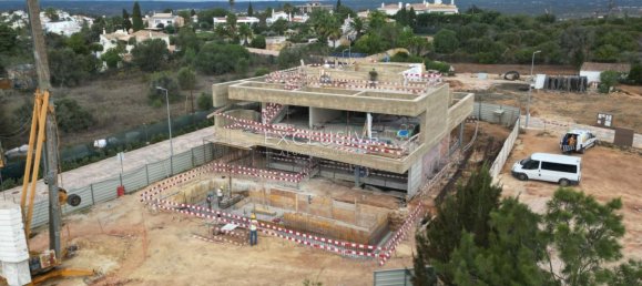 4 bedrooms Villa in Lagos, Portugal No. 7605 12