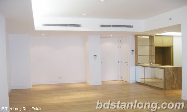 3 Schlafzimmer Wohnung in Cau Giay, Vietnam, Nr. 5493