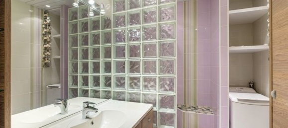 3 chambres Appartement à Rhône, France No. 341098 8