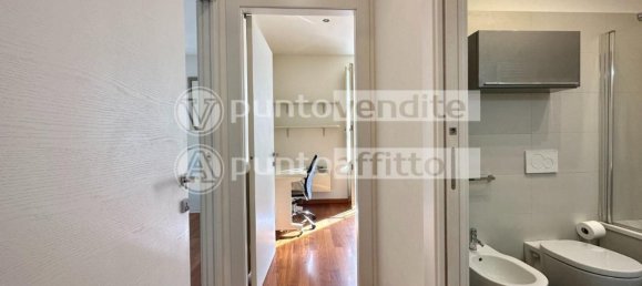 5 rooms Apartment in Lucca, Italy No. 138853 4