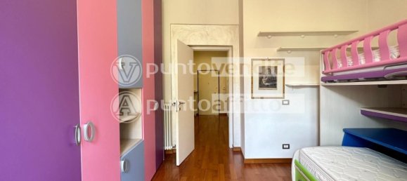 5 rooms Apartment in Lucca, Italy No. 138853 17