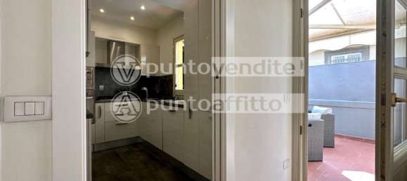 5 rooms Apartment in Lucca, Italy No. 138853 3