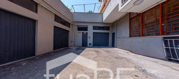 300m² Garage in Rome, Italy No. 285060 12