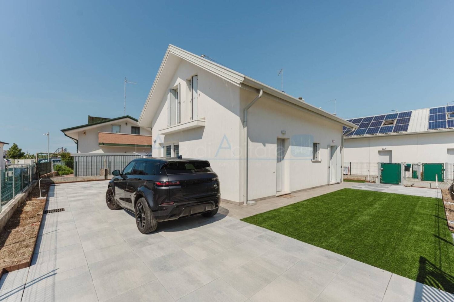 3 bedrooms Villa in Jesolo, Italy No. 305526