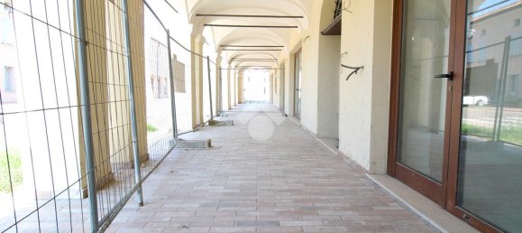 5 bedrooms House in San Giacomo delle Segnate, Italy No. 305662 9