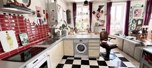 Дуплекс с 2 спальнями в Нёвер, Франция № 193844 3