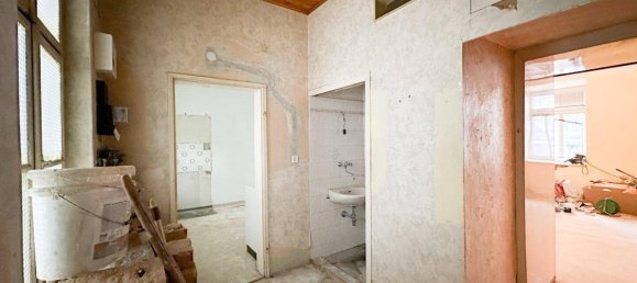 4 rooms Apartment in Vienna, Austria No. 180861 4