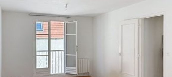 2 bedrooms Apartment in Montargis, France No. 282619 11